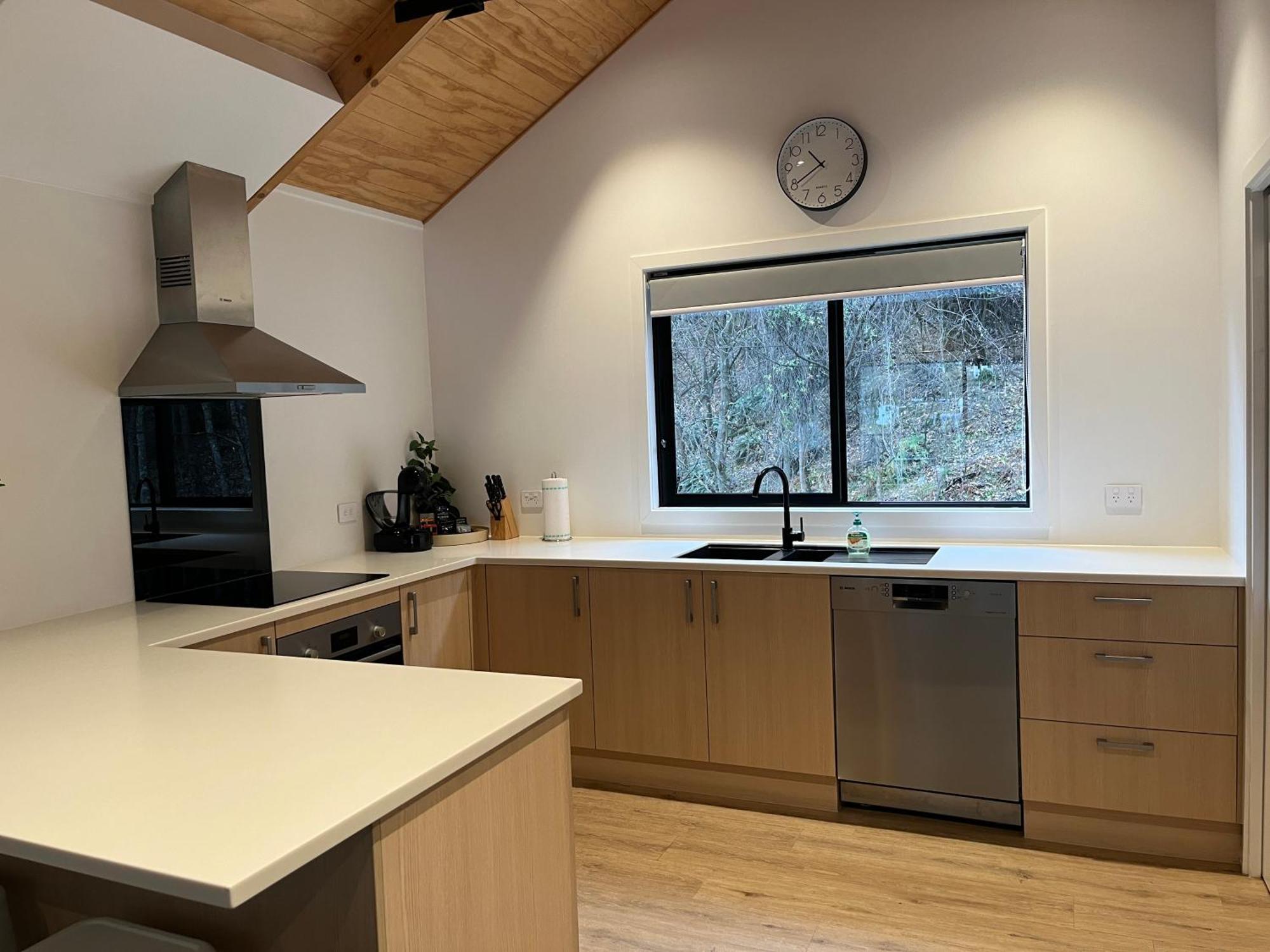 Queenstown Central - Walk To Town - Free Parking - Wifi And Smart Tv - Gym Extérieur photo